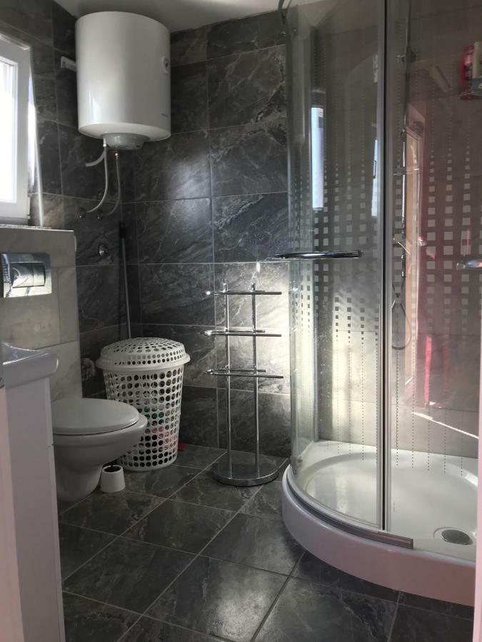 Apartmani Darija Vir Extérieur photo